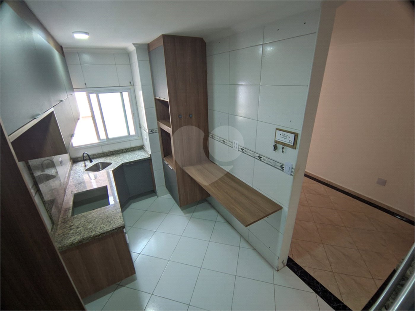 Cobertura à venda com 2 quartos, sendo 1 suíte,  em Vila Scarpelli, Santo André, SP