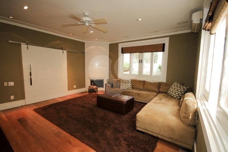 Casa à venda com 3 quartos, sendo 2 suítes,  em Vila Tramontano, São Paulo, SP
