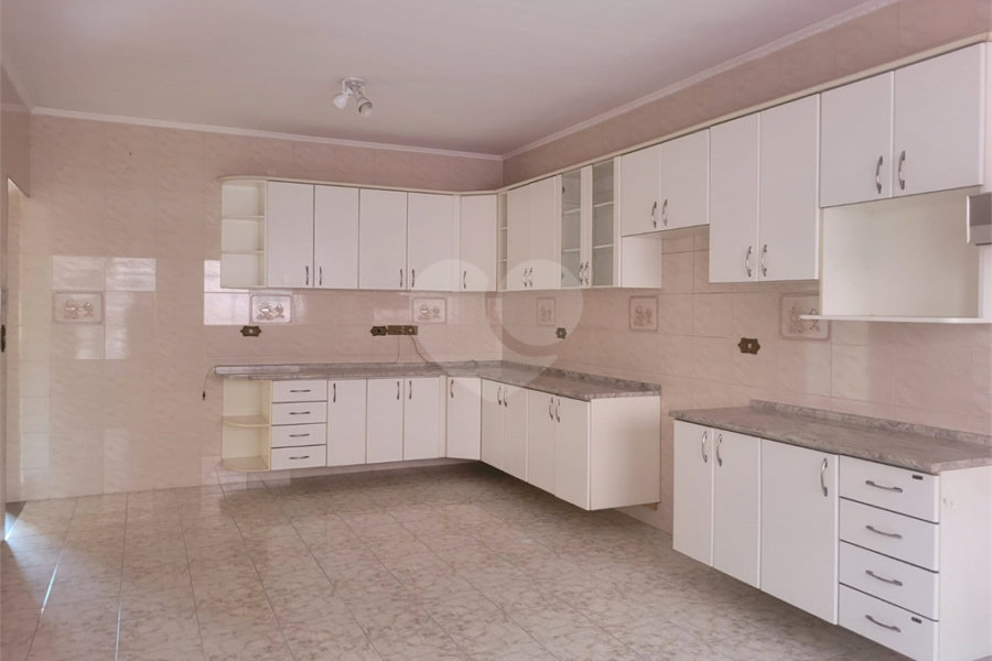 Sobrado à venda com 3 quartos, sendo 1 suíte,  em Vila Ester (zona Norte), São Paulo, SP