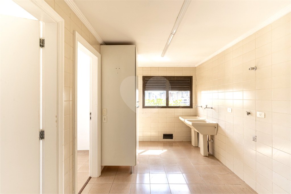 Apartamento à venda com 4 quartos, sendo 3 suítes, em Vila Andrade, São Paulo, SP