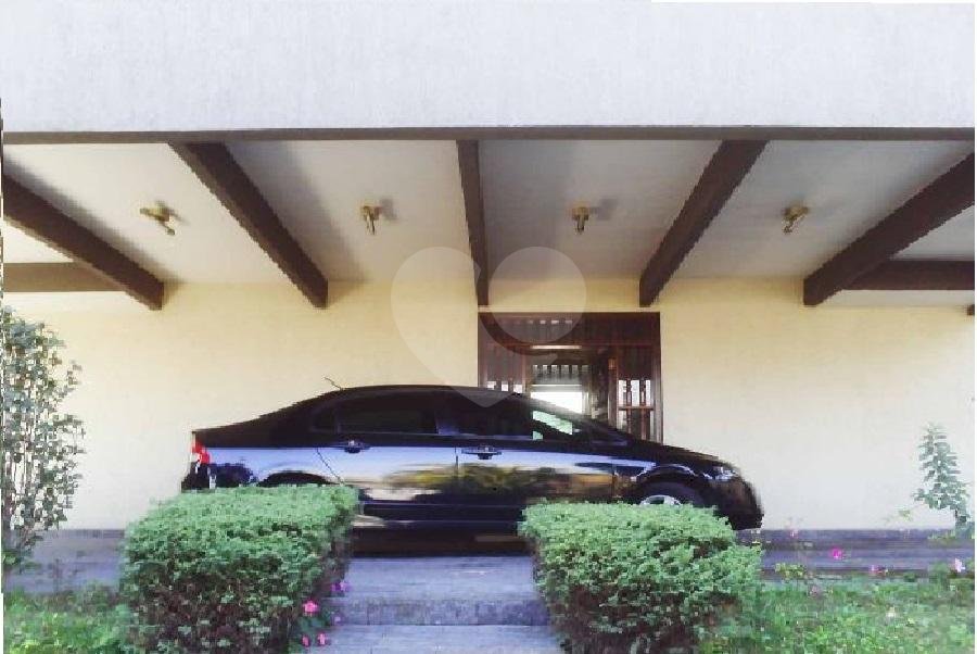 Sobrado à venda com 4 quartos, sendo 3 suítes, em Jardim São Bento, São Paulo, SP