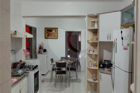 Sobrado à venda com 2 quartos, sendo 1 suíte, em Jardim Iporã, São Paulo, SP
