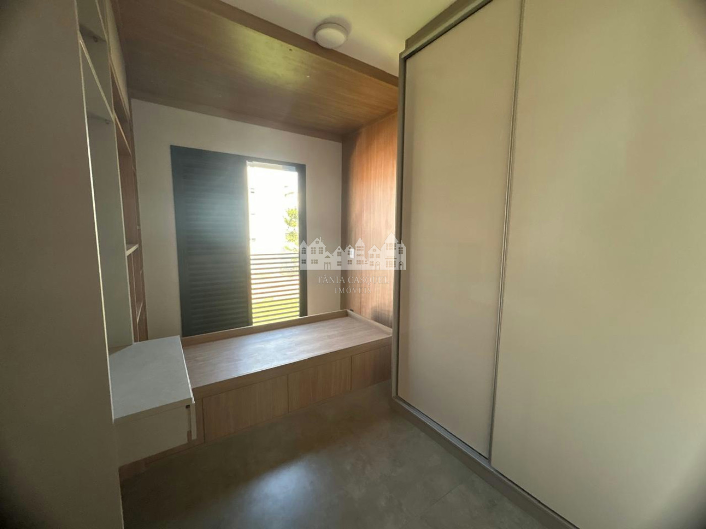 Apartamento à venda com 3 quartos, sendo 1 suíte, no centro de Atibaia - SP