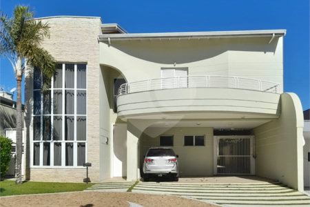 Casa à venda com 4 quartos, sendo 3 suítes, no condomínio Residencial Terras de Vinhedo, Vinhedo - SP