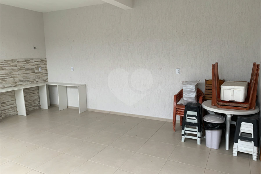 Casa à venda com 2 suítes no condomínio Residencial Pitangueiras, São Paulo - SP