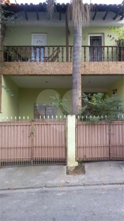 Sobrado à venda com 3 quartos em Jardim Rio Pequeno, São Paulo, SP
