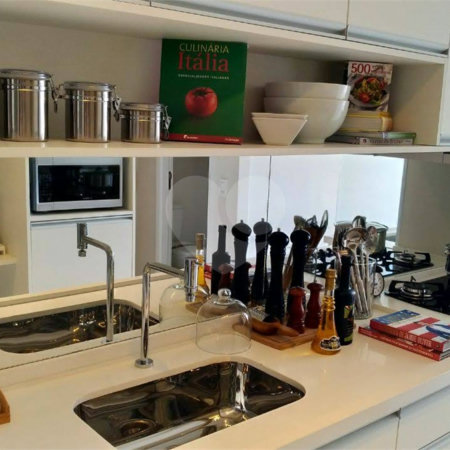 Apartamento à venda com 4 suítes em Jardim Guedala, São Paulo, SP