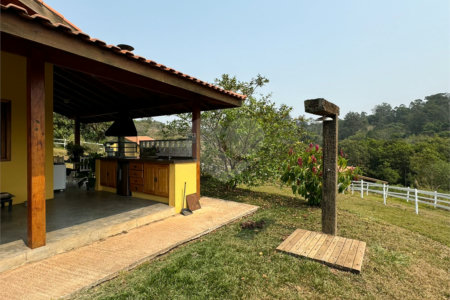 Sítio à venda com 3 quartos, sendo 1 suíte,  em Week-end, Jarinu, SP