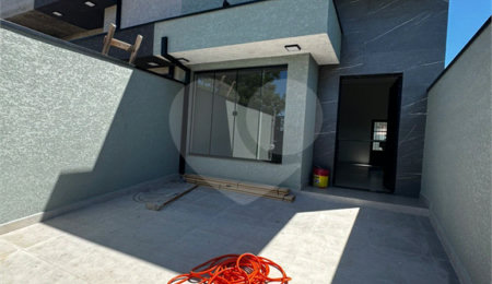 Casa à venda com 2 quartos em Jardim São Felipe, Atibaia, SP