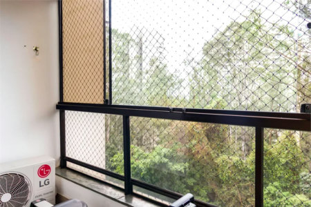 Apartamento à venda com 3 quartos, sendo 1 suíte,  em Vila Andrade, São Paulo, SP
