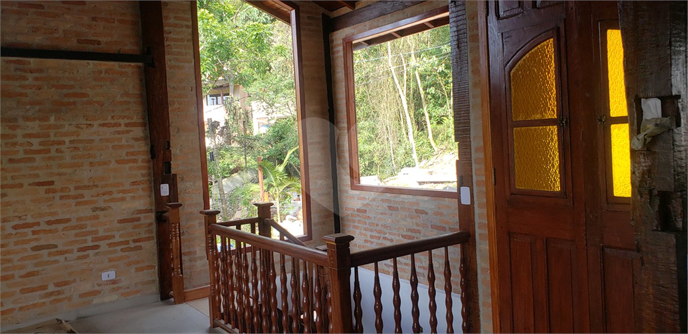 Casa à venda com 2 quartos, sendo 1 suíte, em Serra da Cantareira, Mairiporã, SP
