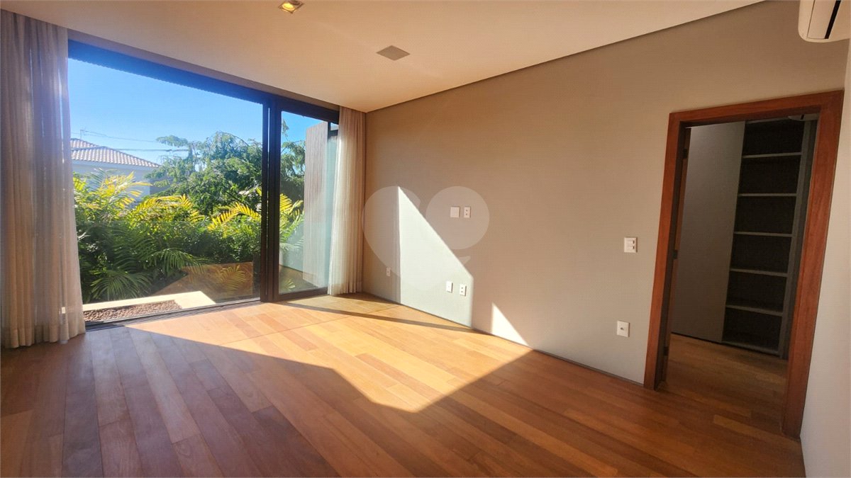 Casa à venda com 4 suítes no condomínio Mont Blanc, Sorocaba - SP