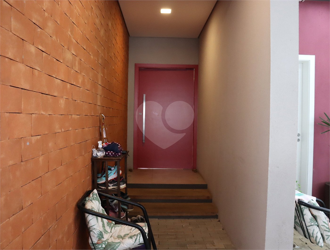 Casa à venda com 6 quartos, sendo 4 suítes, em Bosque da Saúde, São Paulo, SP