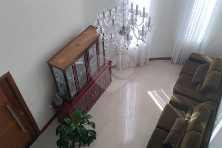 Casa à venda com 3 suítes no condomínio Damha III, São Carlos - SP