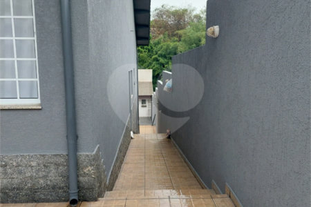 Casa à venda com 3 quartos, sendo 2 suítes, no Centro, Bom Jesus dos Perdões, SP
