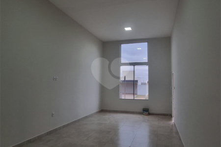 Casa à venda com 3 quartos, sendo 1 suíte, em Campos Ville, Araraquara, SP