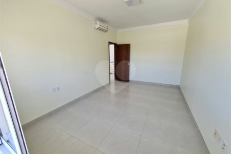 Casa à venda com 3 quartos, sendo 1 suíte, em Outerio da Glória, Porto Seguro, BA
