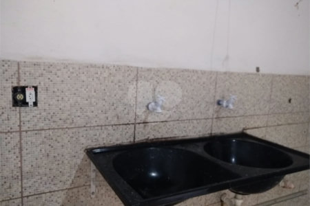 Casa à venda com 3 quartos em Jardim Santa Helena, Itaquaquecetuba, SP