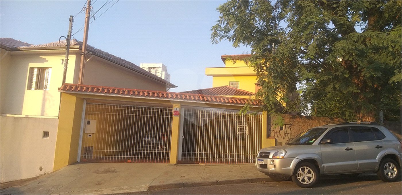 Casa à venda com 3 suítes em Parque Peruche, São Paulo, SP