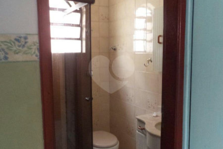 Sobrado à venda com 3 quartos, sendo 1 suíte, em Parada Inglesa, São Paulo, SP
