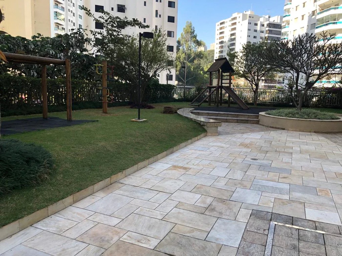 Apartamento à venda com 3 suítes em Lar São Paulo, São Paulo, SP