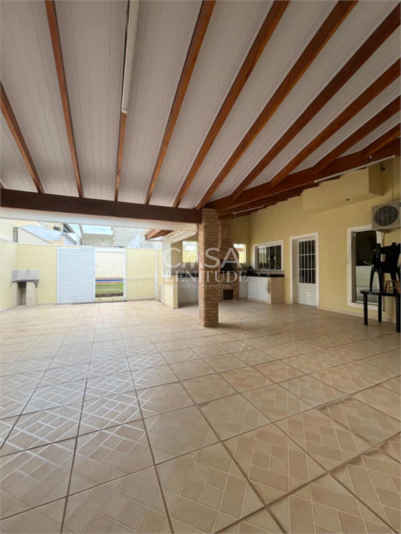 Casa em condomínio à venda com 3 quartos, sendo 1 suíte, no Centro, Araçoiaba da Serra, SP
