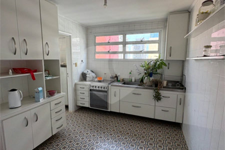 Apartamento à venda com 3 quartos, sendo 1 suíte, em Pinheiros, São Paulo, SP