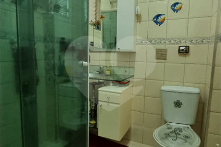 Apartamento à Venda na Bela Vista com 60m², Excelente Localização e Potencial de Reforma