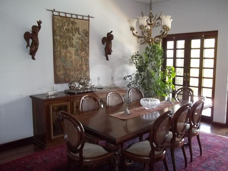 Casa à venda com 4 suítes em Jardim Guedala, São Paulo, SP