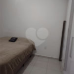 Casa à venda com 2 suítes no condomínio Residencial Camila., Rio de Janeiro - RJ