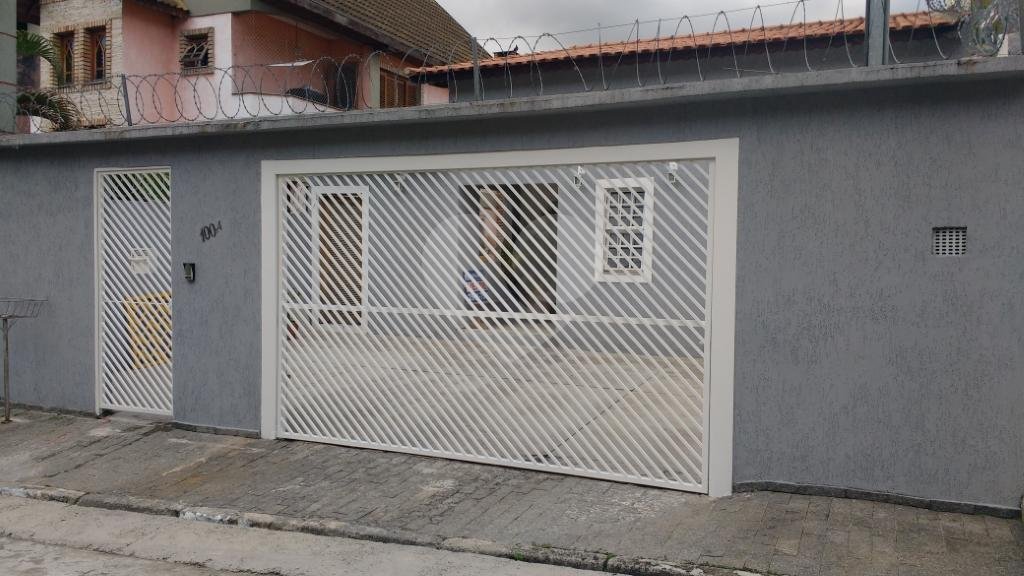 Sobrado à venda com 3 quartos, sendo 1 suíte, em Tremembé, São Paulo, SP