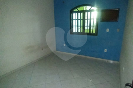 Casa à venda com 2 quartos, sendo 1 suíte, no condomínio River Plate, Rio de Janeiro - RJ