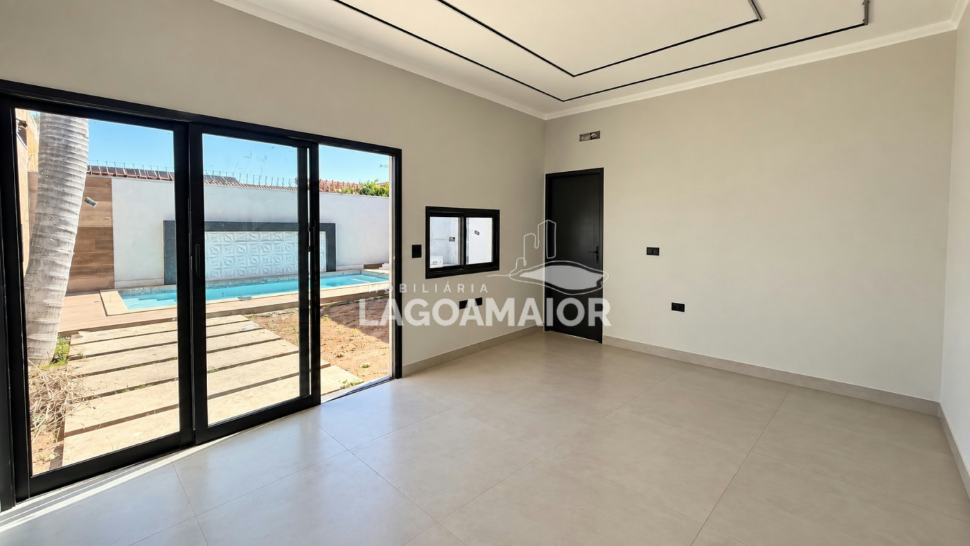 Casa à venda ou para alugar com 4 quartos, sendo 2 suítes, no Centro, Três Lagoas - MS