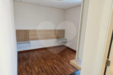Apartamento à venda com 3 quartos, sendo 1 suíte, em Vila Leopoldina, São Paulo, SP