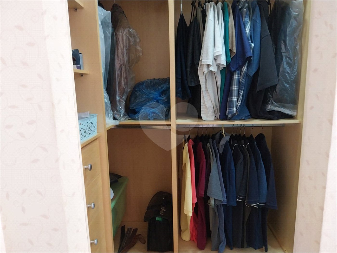 Casa à venda com 3 quartos, sendo 1 suíte, no condomínio Villagio Esperanza, Guarulhos - SP