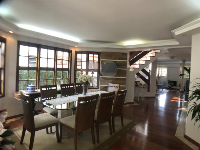 Casa à venda com 4 suítes no condomínio Residencial Floresta, São Paulo - SP