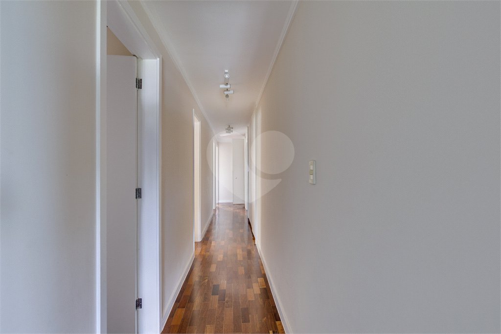 Apartamento à venda com 4 quartos, sendo 1 suíte, em Santo Amaro, São Paulo, SP