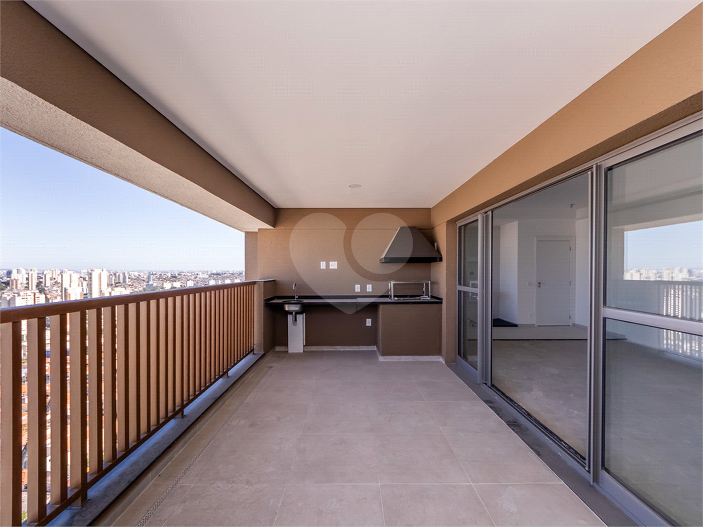 Apartamento à venda com 4 quartos, sendo 2 suítes, em Vila Gumercindo, São Paulo, SP