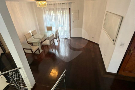 Casa à venda com 4 quartos, sendo 2 suítes,  no condomínio Arujá 5, Arujá - SP