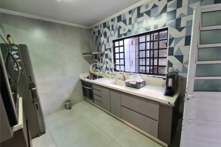 Casa à venda com 3 quartos, sendo 1 suíte, em Jardim Wanel Ville Iv, Sorocaba, SP