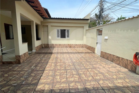 Casa à venda com 5 quartos, sendo 2 suítes, em Campo Grande, Rio de Janeiro, RJ