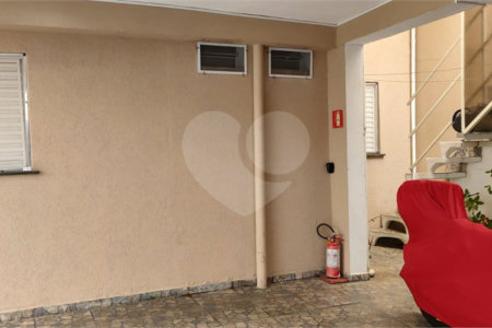 Sobrado à venda com 3 quartos em Vila Maria de Maggi, Suzano, SP