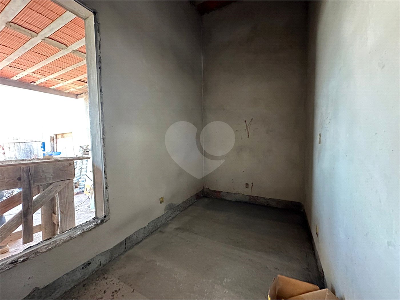 Casa à venda com 3 suítes no condomínio Golden Ville, Itapetininga - SP