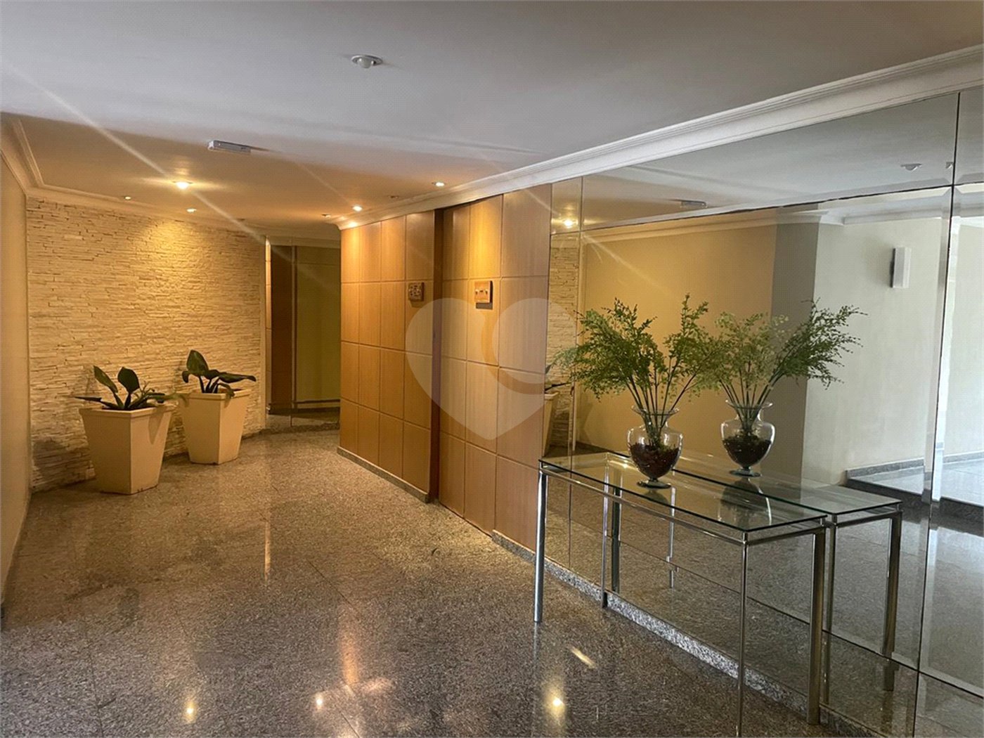 Apartamento à venda com 3 quartos, sendo 1 suíte, em Morumbi, São Paulo, SP