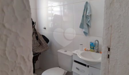 Casa à venda com 3 quartos, sendo 1 suíte,  no condomínio Sem Nome, São Paulo - SP