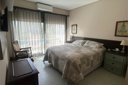 Casa à venda com 3 suítes no condomínio Campo de Toscana, Vinhedo - SP
