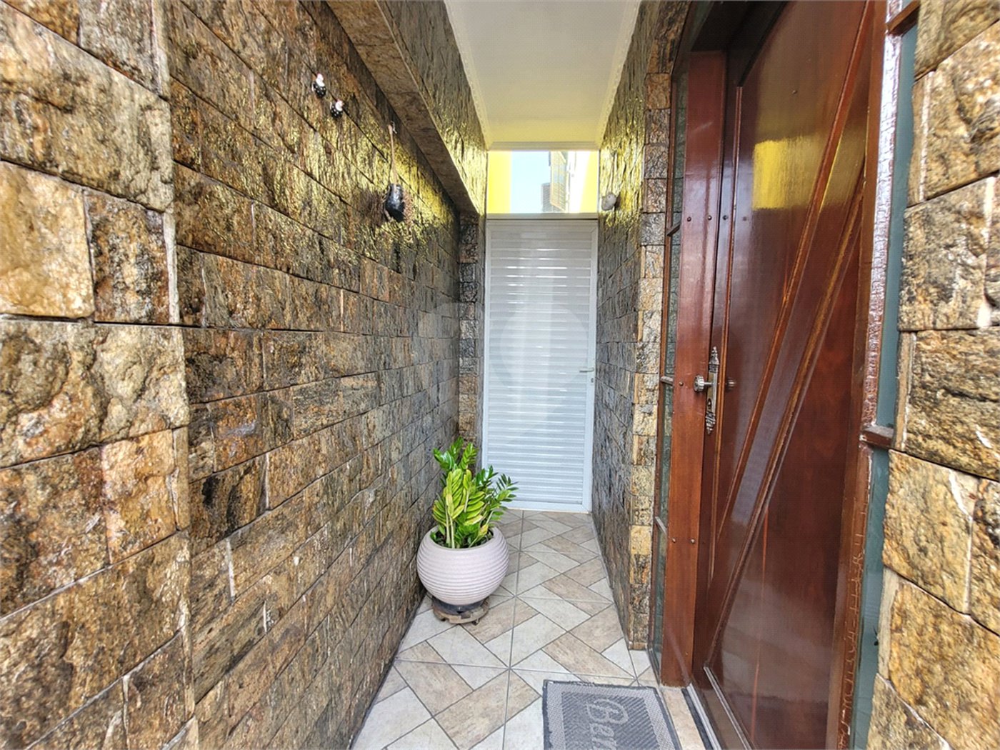 Sobrado à venda com 3 quartos, sendo 1 suíte, em Vila dos Remédios, São Paulo, SP