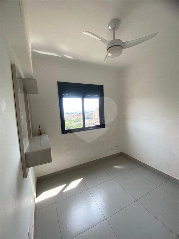 Apartamento à venda com 3 quartos, sendo 1 suíte,  em Vila Santana, Araraquara, SP