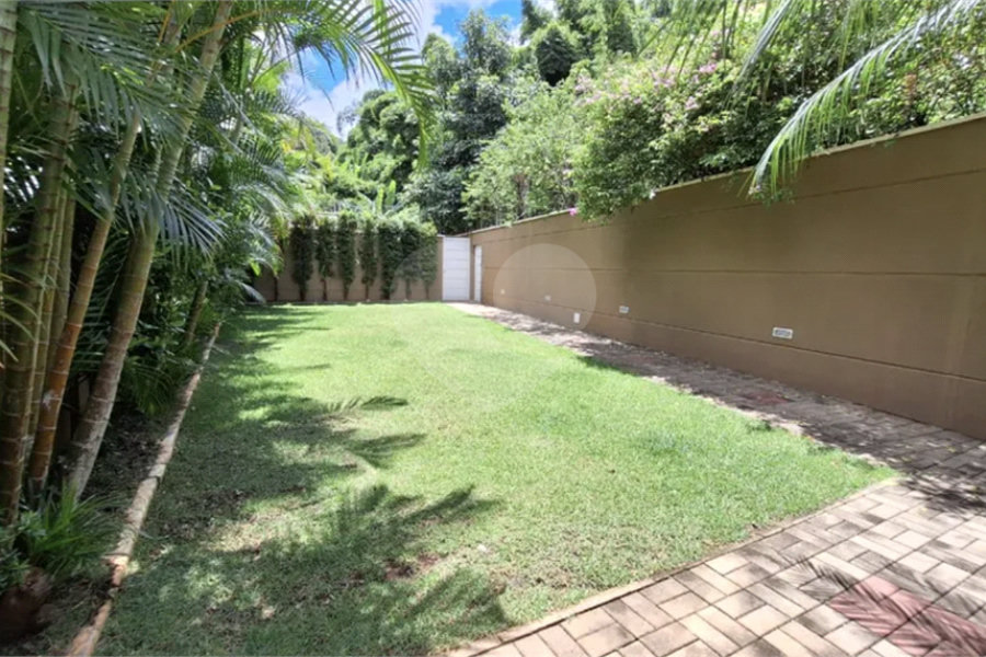 Casa à venda com 5 quartos, sendo 2 suítes,  no condomínio Floradas da Serra, São Paulo - SP