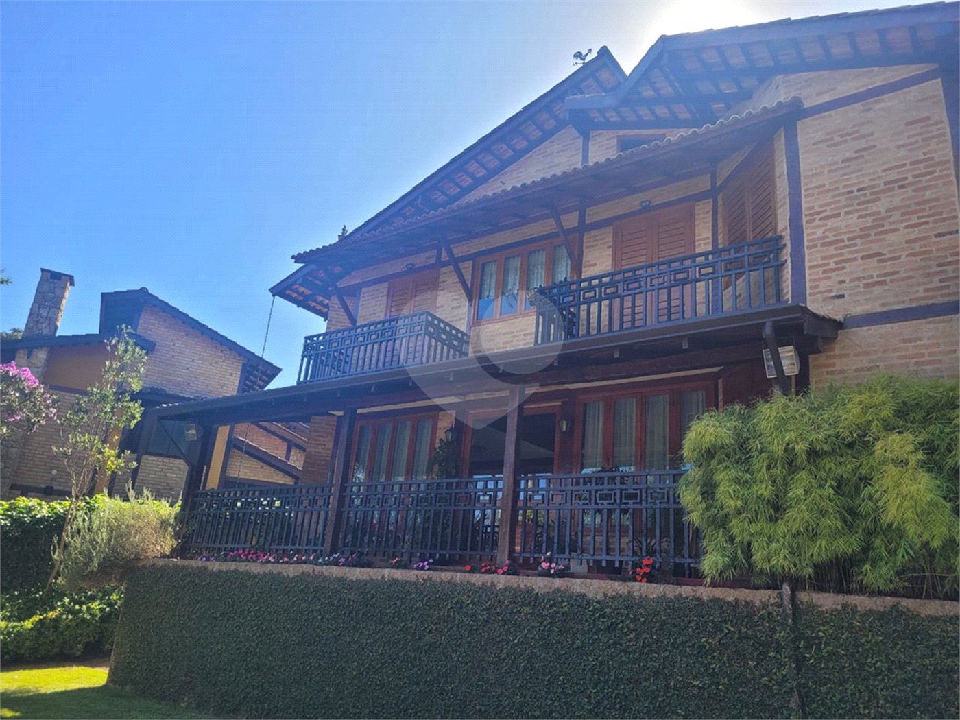 Casa à venda com 3 quartos, sendo 1 suíte,  no condomínio Residencial Bosque da Serra, Mairiporã - SP